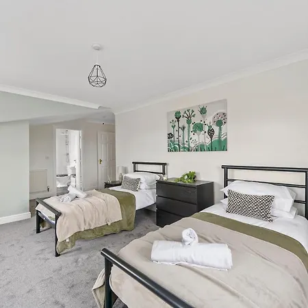 3 Bed 3 Bath Penthouse In York City Centre York